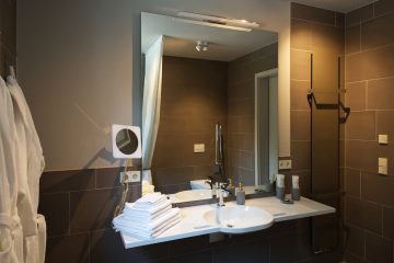 Gerono - Haus am See - FEWO 2 - Bad