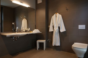 Gerono - Haus am See - FEWO 5 - Bad